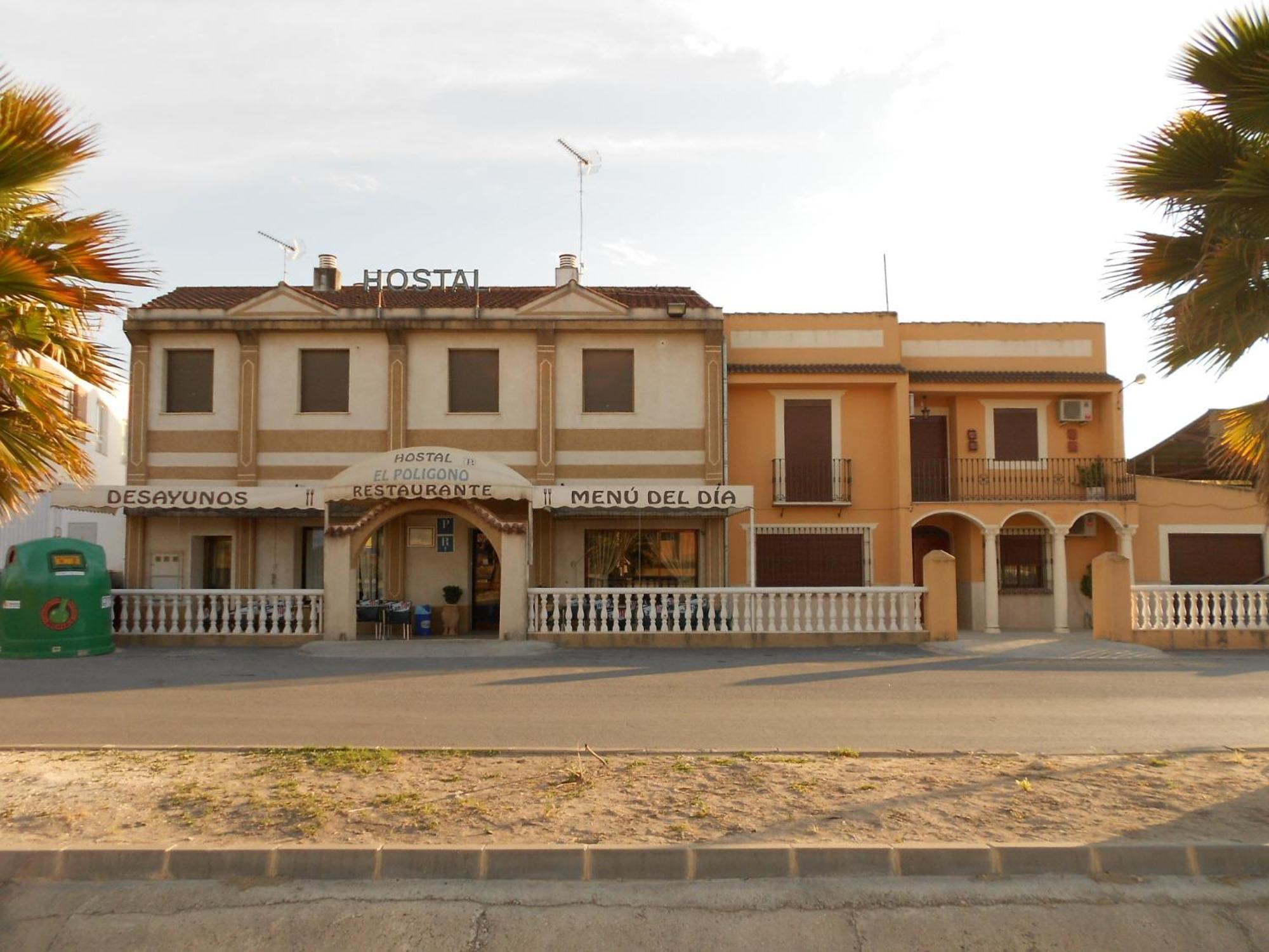 Hostal El Poligono Hotel Lucena Eksteriør billede